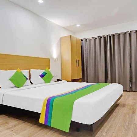Hotel Orient Avenue Нагпур Екстериор снимка