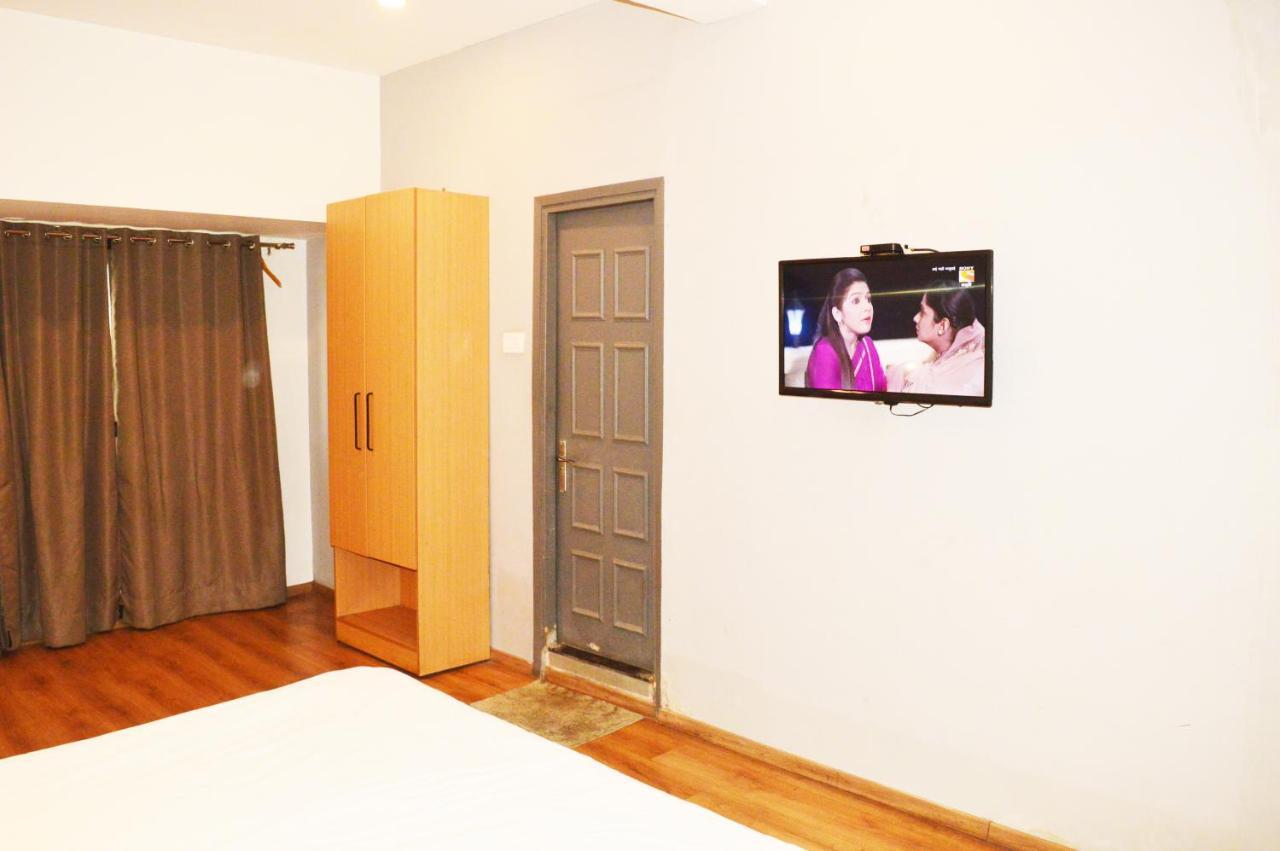 Hotel Orient Avenue Нагпур Екстериор снимка