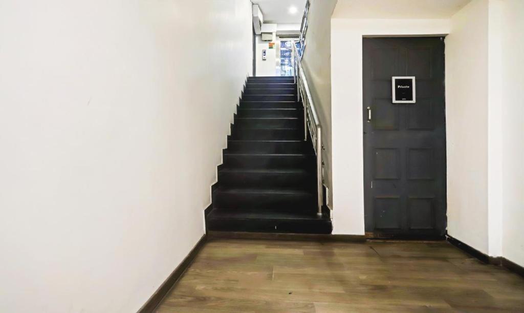 Hotel Orient Avenue Нагпур Екстериор снимка