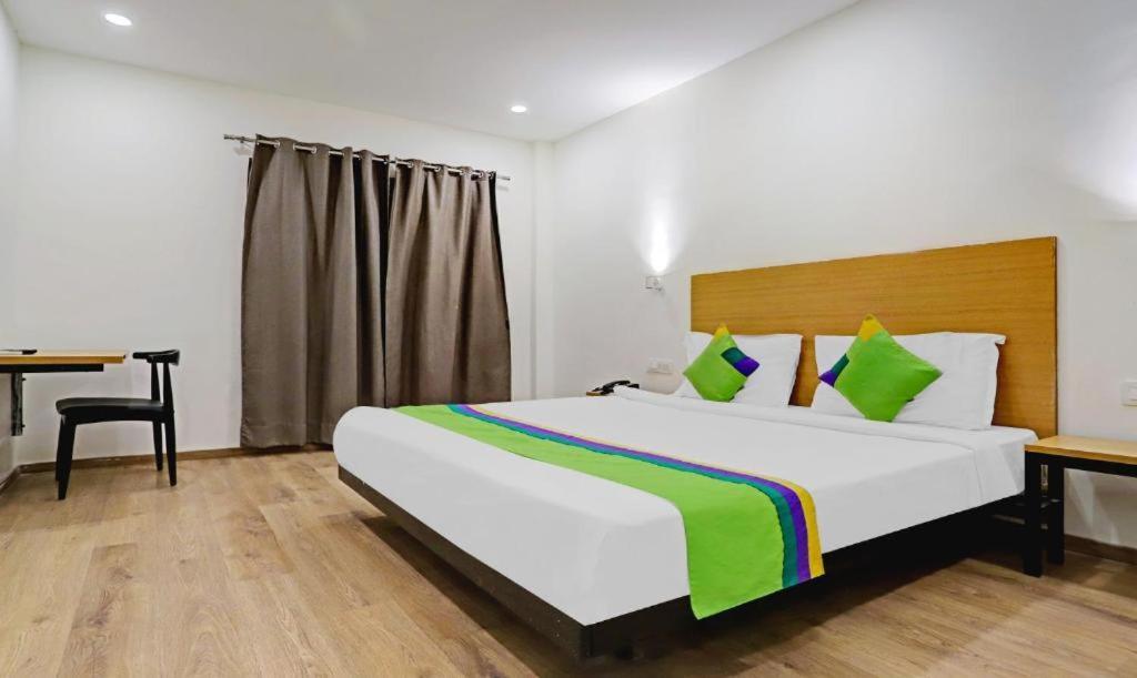 Hotel Orient Avenue Нагпур Екстериор снимка