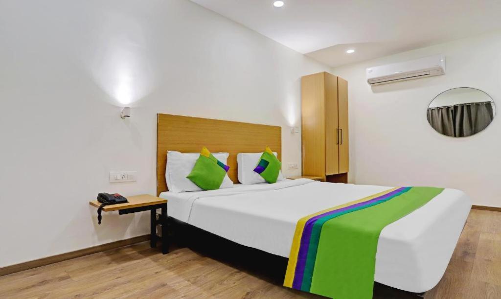 Hotel Orient Avenue Нагпур Екстериор снимка